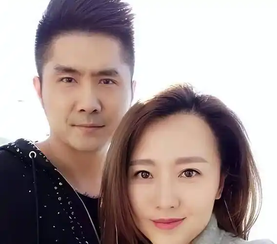 潘阳:潘长江安排她30岁嫁给10亿富豪,为何婚后却带娃常住娘家?