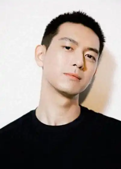 内娱男艺人寸头排名,邓为第3,檀健次第2,杨洋第4王安宇16