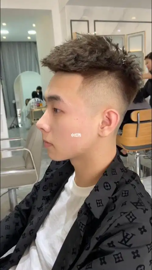 温州烫发温州染发男生摩根烫男生刚夹烫男生锡纸烫男生纹理烫发型设计