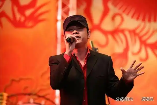 刀郎的最新歌曲就像一场汹涌的海啸,在社会上引起了热议已经有近一个