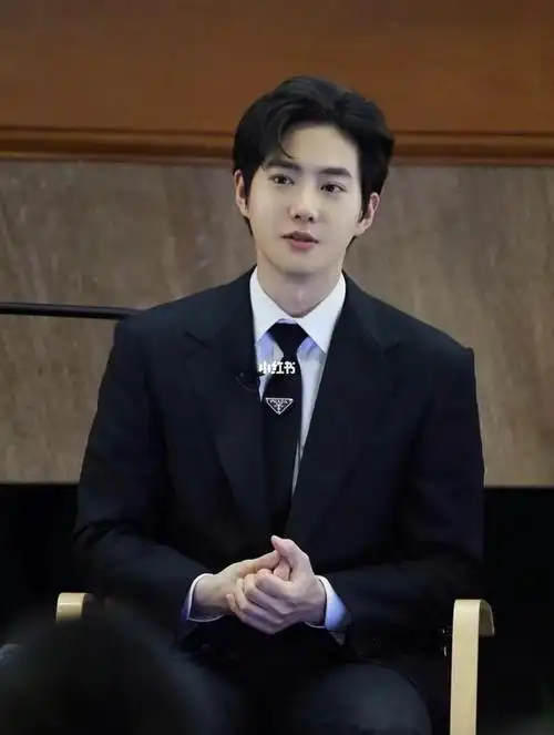 金俊勉  #suho金俊勉  #exo金俊勉  #92金俊勉  #西装  #贵公子金