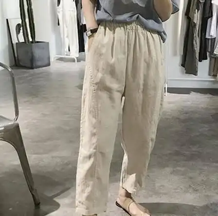 亚麻裤子,平底鞋,凉鞋,高跟鞋平底小白鞋:万能配的小白鞋可以搭配任何