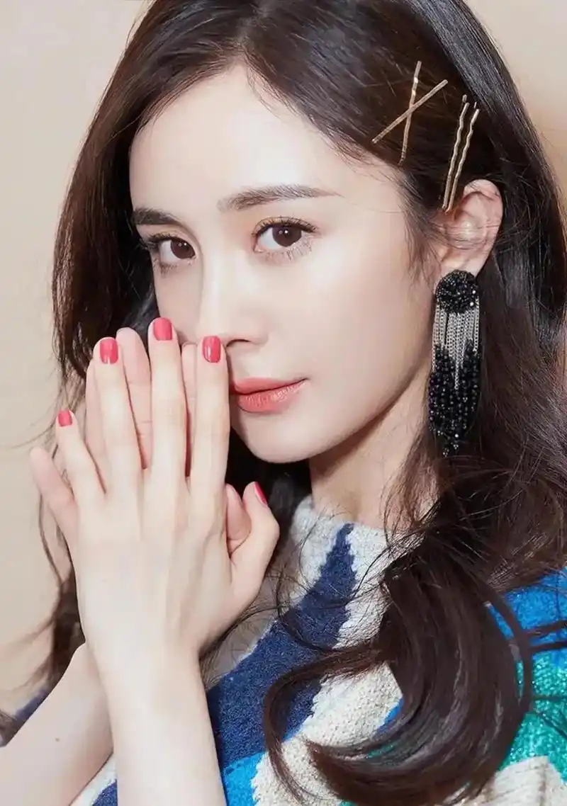 保藏明星壁纸第16辑古力娜扎vs杨幂