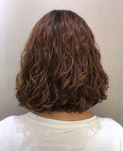 泰迪卷烫发洋气又时髦