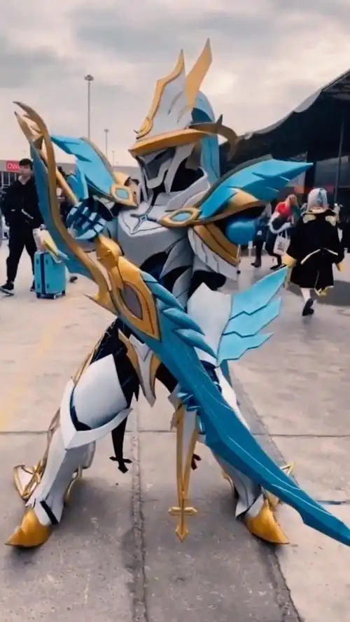 变身后的凯皇,真是威武霸气呀