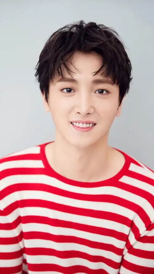 小鲜肉于斌手机锁屏壁纸