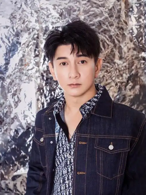 吴奇隆牛仔外套帅气写真图片36