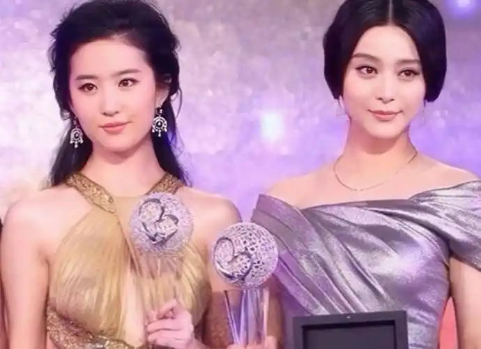 看看她和范冰冰的合照你就有答案_杨幂_刘诗诗_镜头