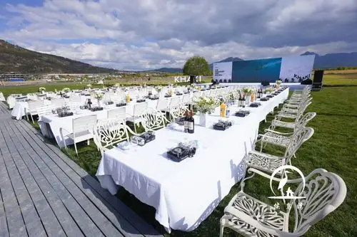 卡琪屋2021穿越之旅篝火晚会在丽江拉市海茶马古道候鸟湾景区举办