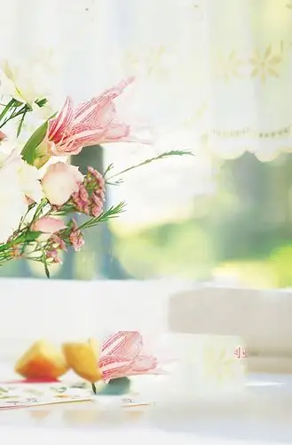 淡雅花朵美容化妆品促销海报背景素材免抠素材免费下载_觅元素51yuans