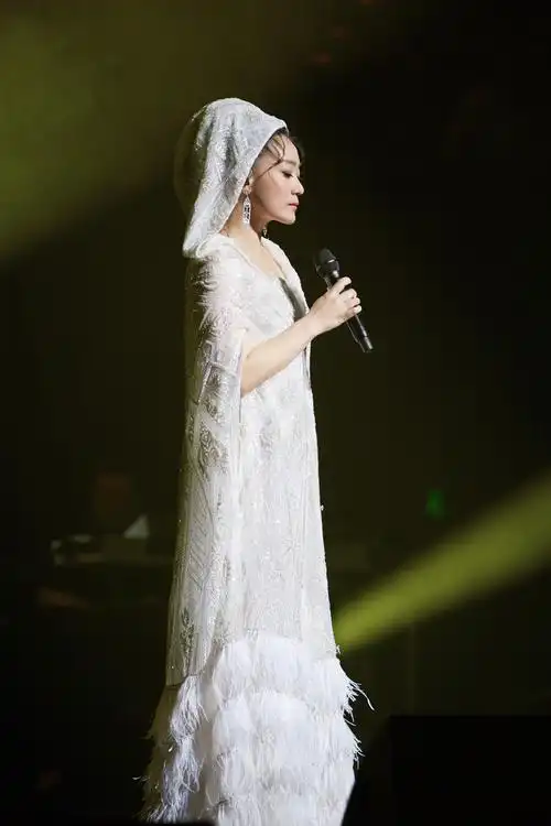 "声"临其境的中国情结 谭晶把国风时尚带向世界