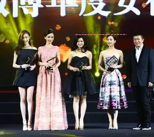 身高不足一米六,却比165的杨颖还显高?刘诗诗才是显高能手!