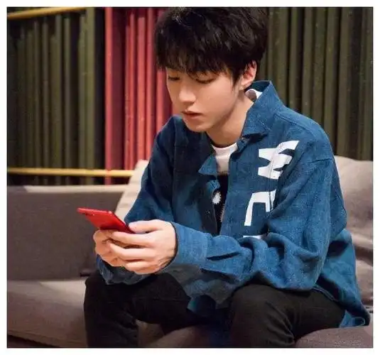 陈玺达私下称王俊凯没千源帅导演陆川三个字回复粉丝引深思