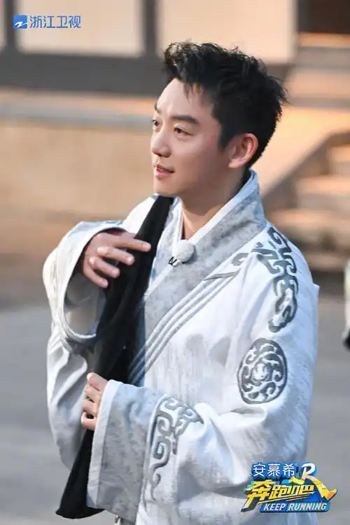 奔跑吧今晚沉浸式打古装本#当@李晨@郑恺@沙溢@白鹿my@卡布叻_周深