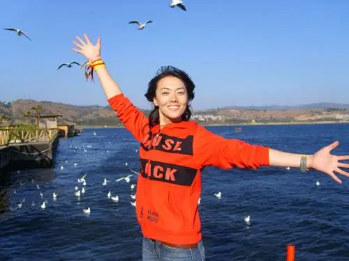 图文:北部奥运舵手生活照 李鹤男展翅欲飞