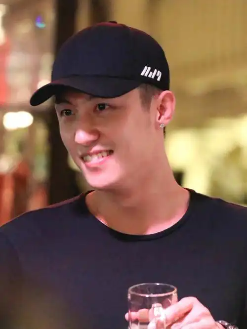 天边的晚霞 你的侧脸 我的视线 以及这几年的我和你95#黄景瑜