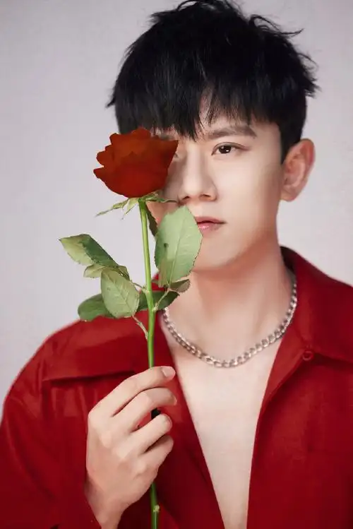 唱指望感觉有被守护到#帅死谁了帅死谁了帅死谁了帅死我了就是说@张杰