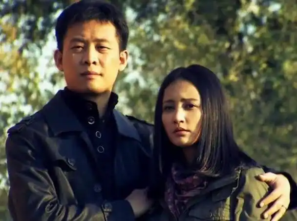 回顾王志飞张定涵3天闪婚幸福至今捐出礼金68万自己租房住