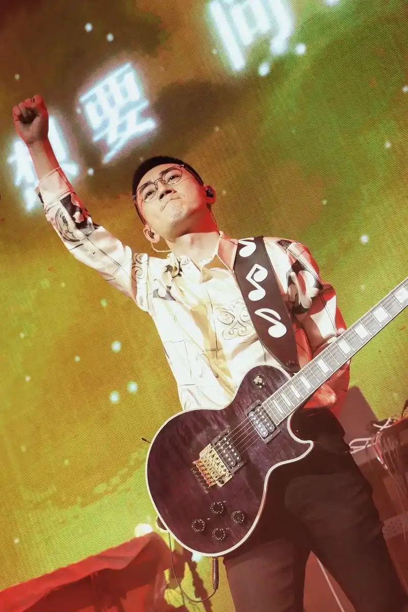 泉州 梦田 live house 演出.voice:@金志文 - 抖音