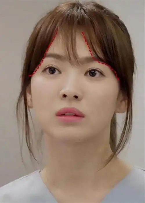 如果发际线羞于见人,方脸也可有刘海.