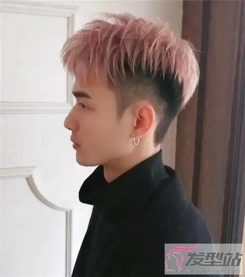 男生两边掏空发型帅气有型超有个性