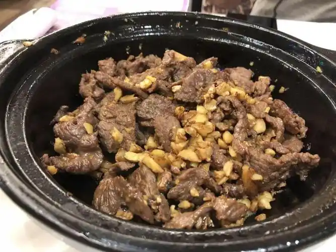 沙姜焗牛肉.
