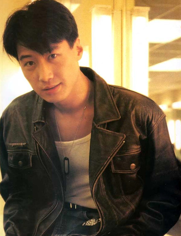 黎明,你到底还要瞒我们多久!