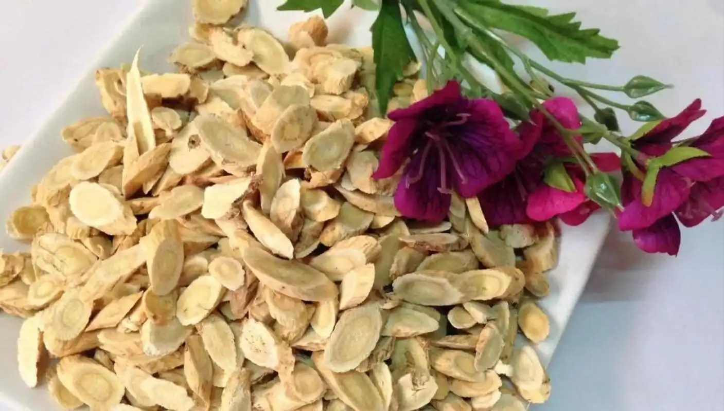 肝肾全都补  黄芪味甘,性微甜,具有益气固表,健脾养胃等功效 主治脾