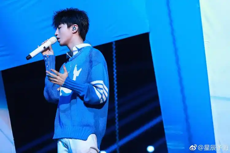 湖南卫视跨年三小只独唱吸睛,风格不同各有魅力,你在为谁打call