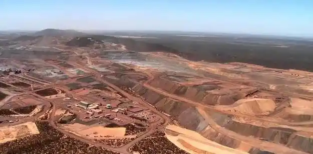 极度缺山的大国,足有769万平方公里,但95%土地无人区|美国|大洋|澳洲