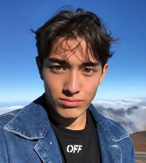 加拿大日裔网红男孩首登大刊封面!