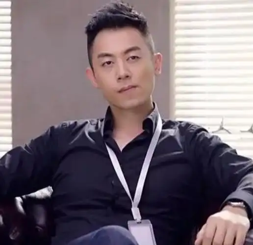 回顾朱亚文抛弃相恋七年的富家女迎娶陈思诚前女友至今零绯闻