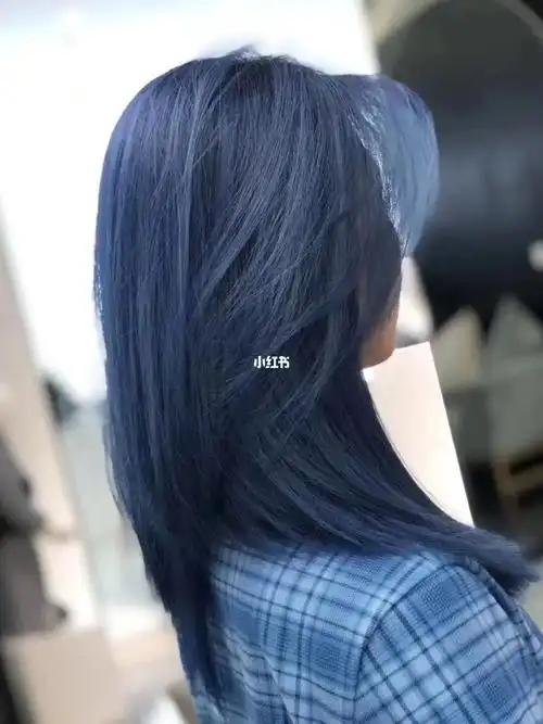 哈尔滨杨天真染发高级蓝黑色
