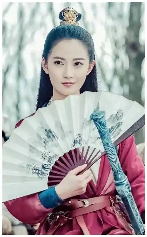 四川美女陈玉琪她的美丽是否能与刘亦菲相媲美