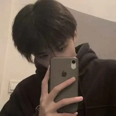 头像男伤感孤独真人