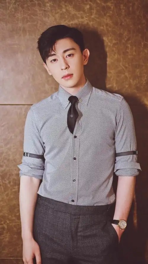 帅气男神邓伦时尚写真