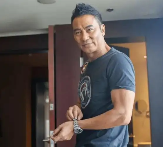 67岁任达华拍戏太敬业!