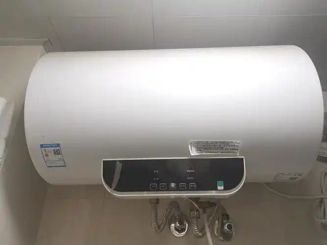 二手美的热水器500元因搬家需转让自取