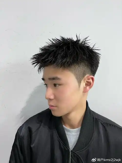 立体时尚很有型,18到38的男士都适合——最潮男发推荐|男士|发型|有型