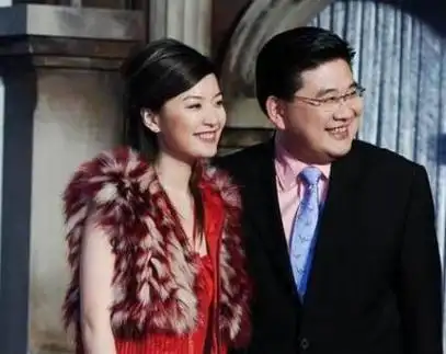 现在主持人曹可凡近况(上海主持曹可凡)(17)