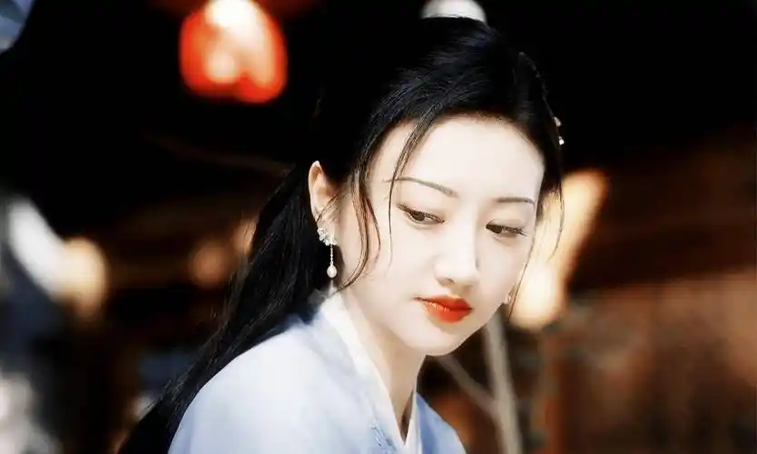 原创景甜翻红不顺利推了沉香如屑不理智可马上又要与成毅合作