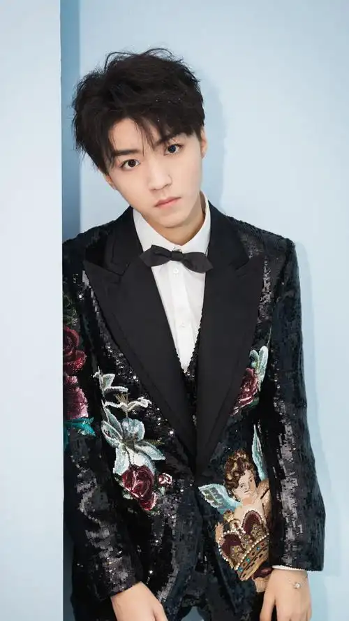 tfboys王俊凯高清手机壁纸图片