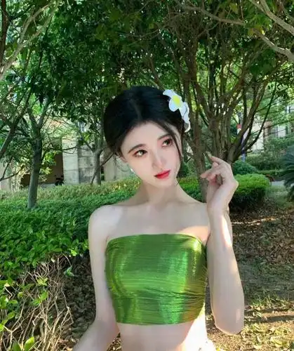 网红模仿鞠婧祎"走火入魔"?神态妆容雷同,像表演真假美猴王