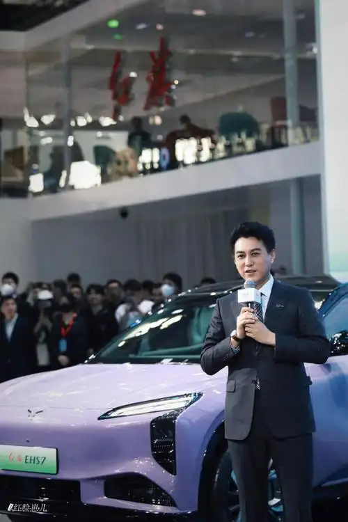 靳东红旗代言人