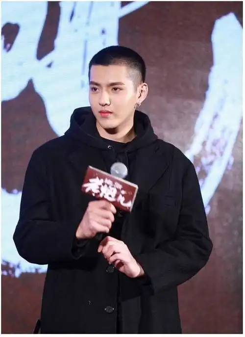 经得起板寸的才是真男神|贾乃亮|板寸|寸头_新浪网