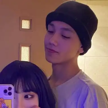 高清一对两张的2021头像情侣图片真人