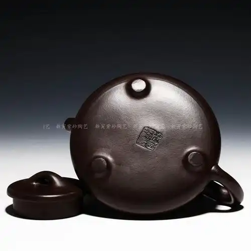 宜兴紫砂壶 一厂老壶 大师何道洪款【石瓢】壶(350cc)