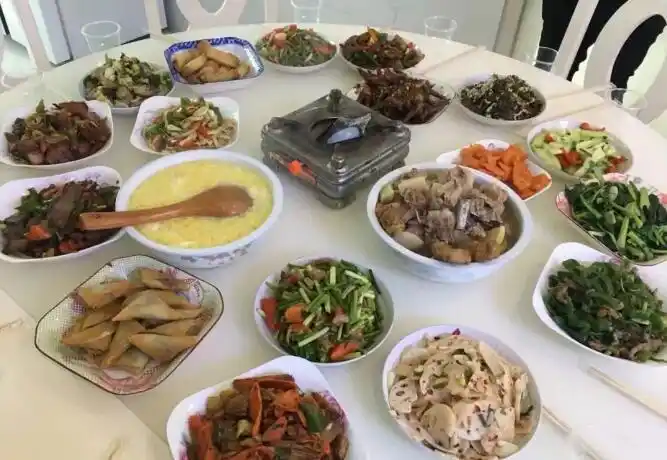 詹桂华随州年饭桌上菜式的讲究