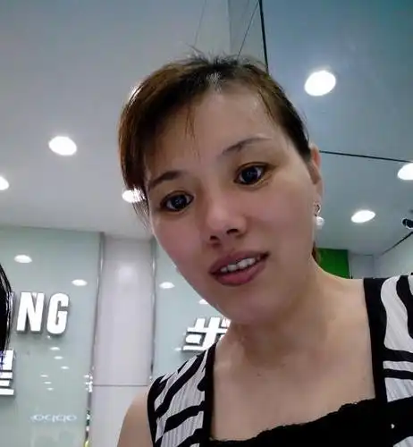 50岁离异女征婚照片(id:59941352)_意大利征婚交友_珍爱网