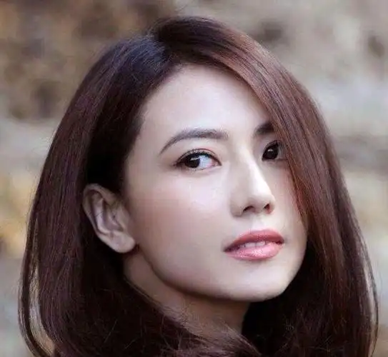 女神高圆圆成长变化历程,从可爱到成熟,哪个时候get到你